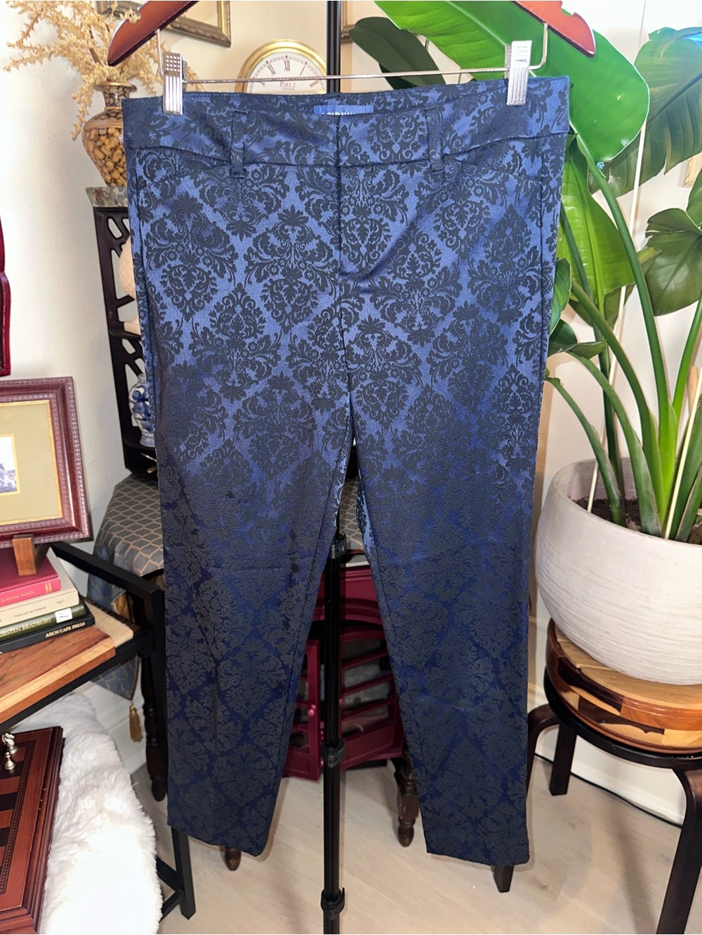 Old Navy Pixie Ankle Pants navy blue and black baroque damask jacquard pattern